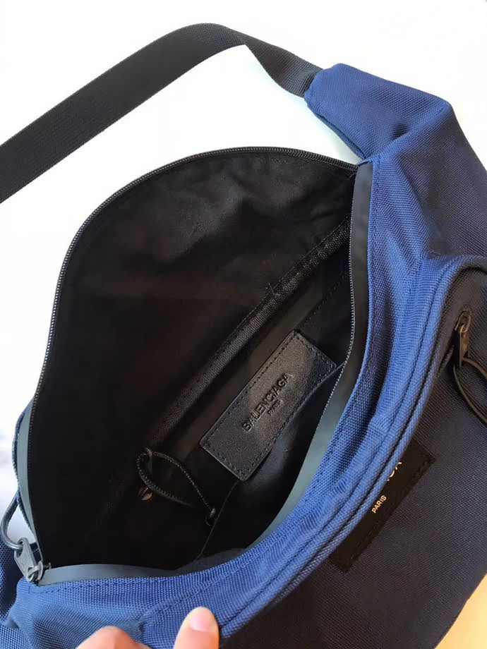 BALENCIAG巴黎世家 實用腰包款 防水面料  BL1397